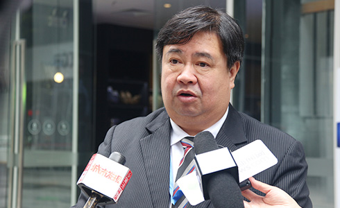 澳門(mén)特別行政區政府消費者委員會(huì )主席黃翰寧接受記者采訪(fǎng)